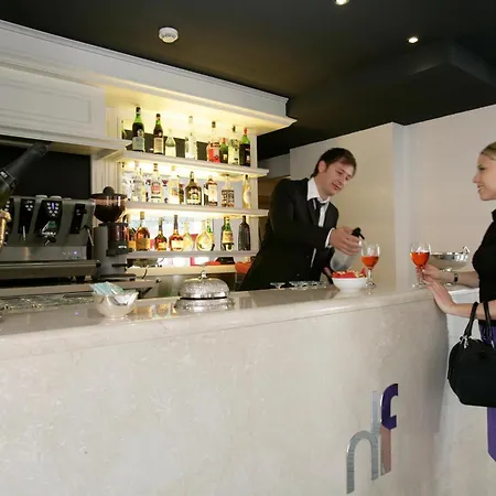 Fiera Di ホテル 4*