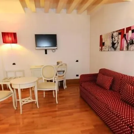 ホテル Fiera Di 4*