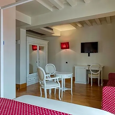 Hotel Fiera Di 4*