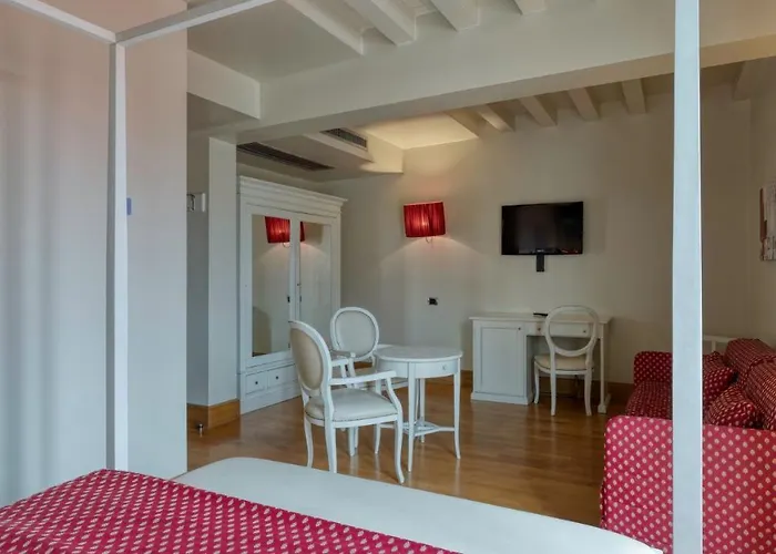 Hotel Fiera Di 4*